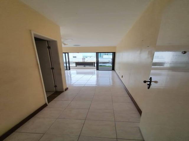 Apartamento para Venda em Campos dos Goytacazes - 4